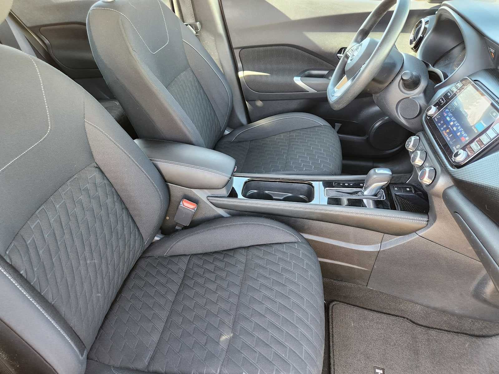Used 2023 Nissan Kicks SV FWD image 14