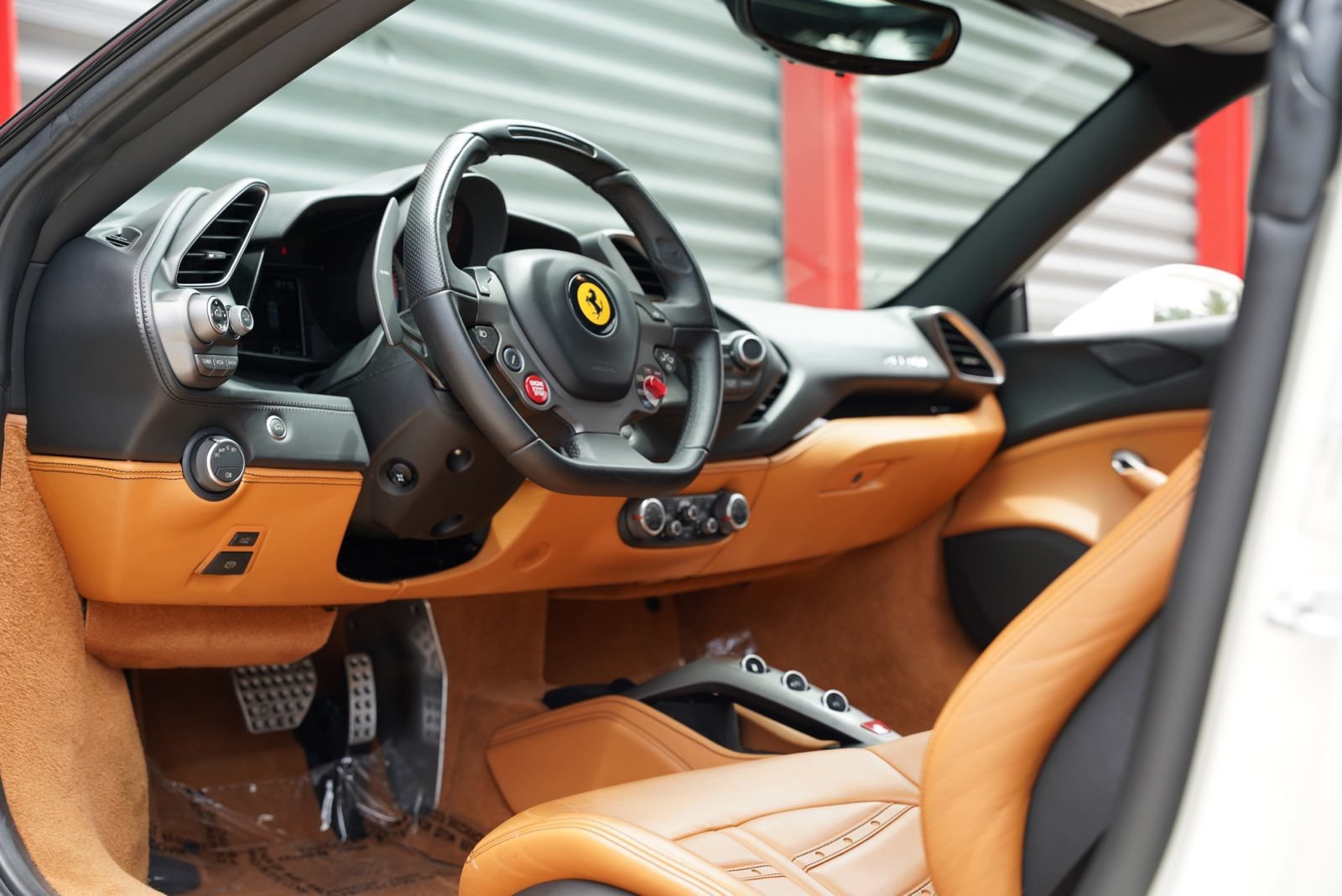 Used 2016 Ferrari 488 GTB RWD image 23