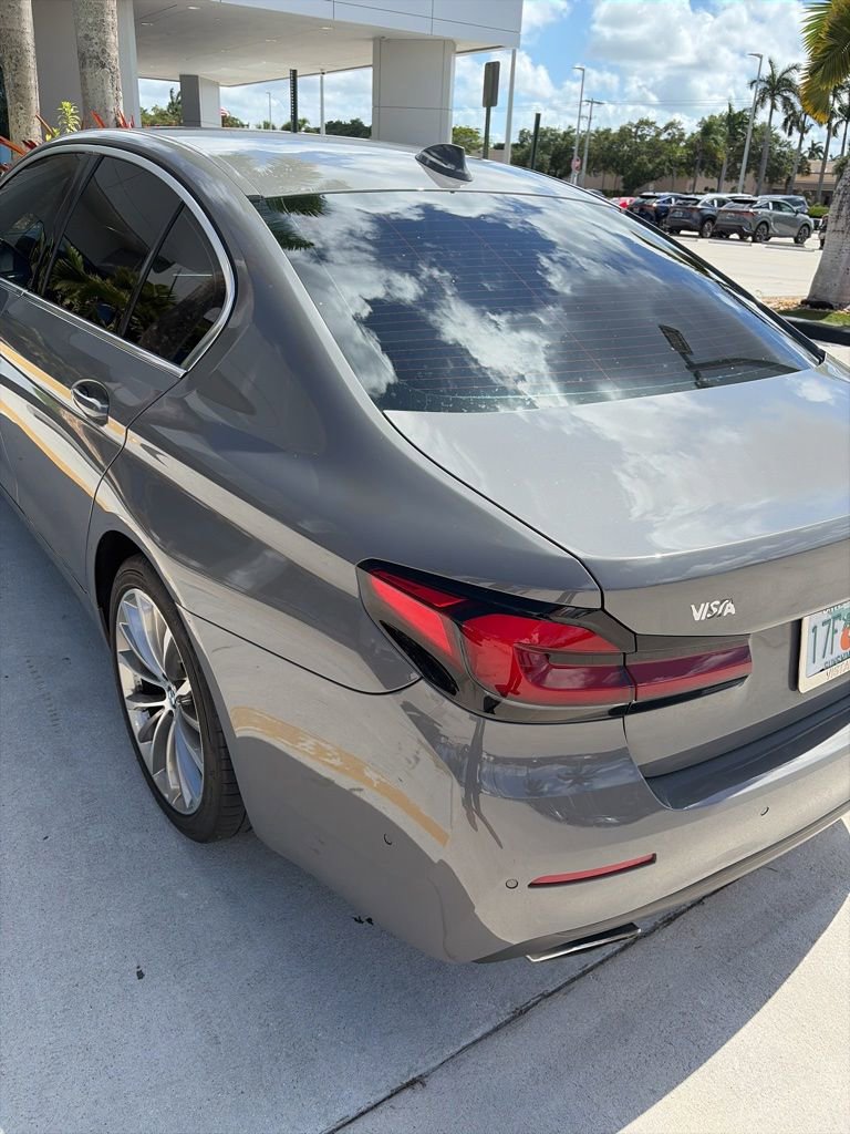 Used 2021 BMW 530i w/ Premium Package RWD image 5
