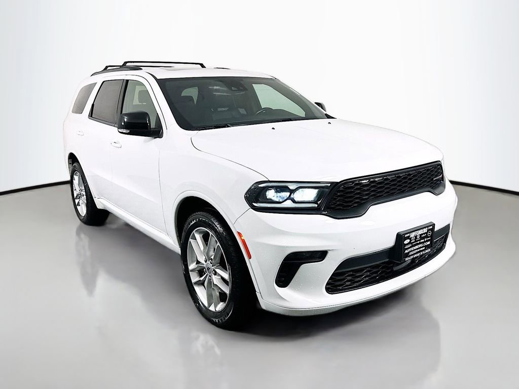 Used 2023 Dodge Durango GT image 1