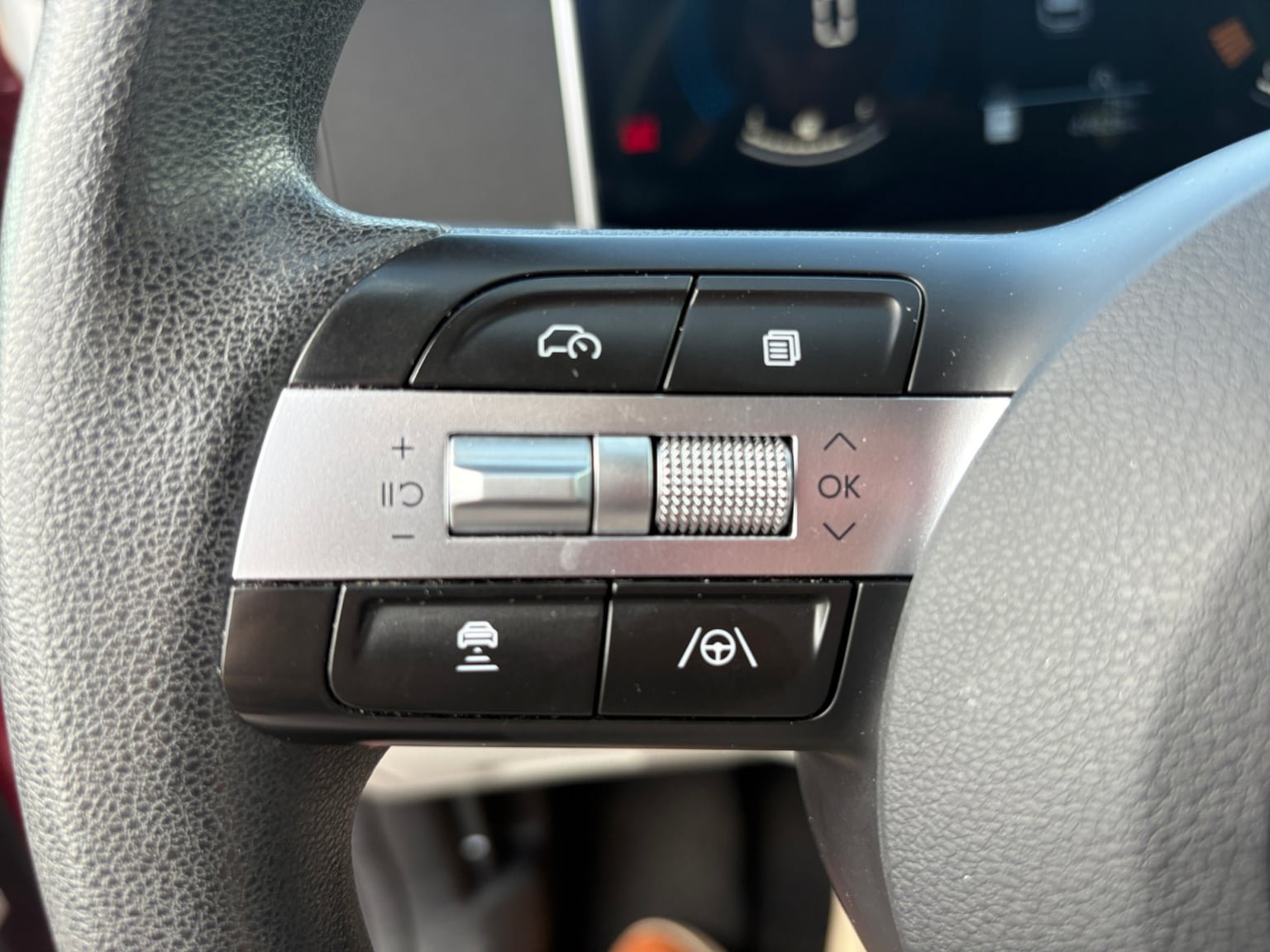 Used 2025 Hyundai Tucson SEL FWD image 25