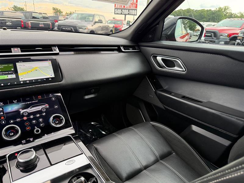 Used 2018 Land Rover Range Rover Velar R-Dynamic SE image 26