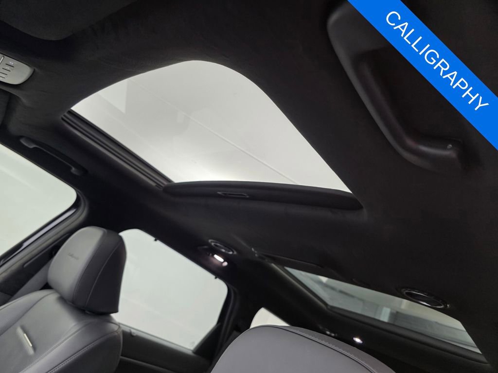 Used 2026 Hyundai Palisade Calligraphy image 12