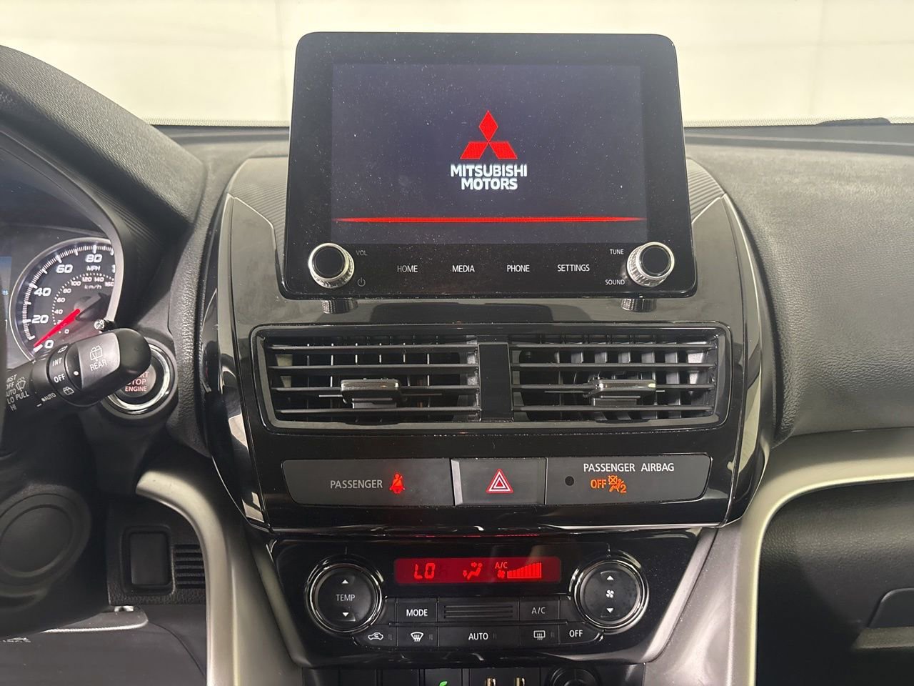 Used 2025 Mitsubishi Eclipse Cross LE AWD/4WD image 14