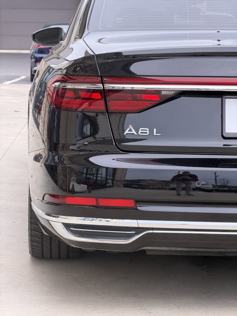 Used 2019 Audi A8 L 3.0T w/ Luxury Package image 13