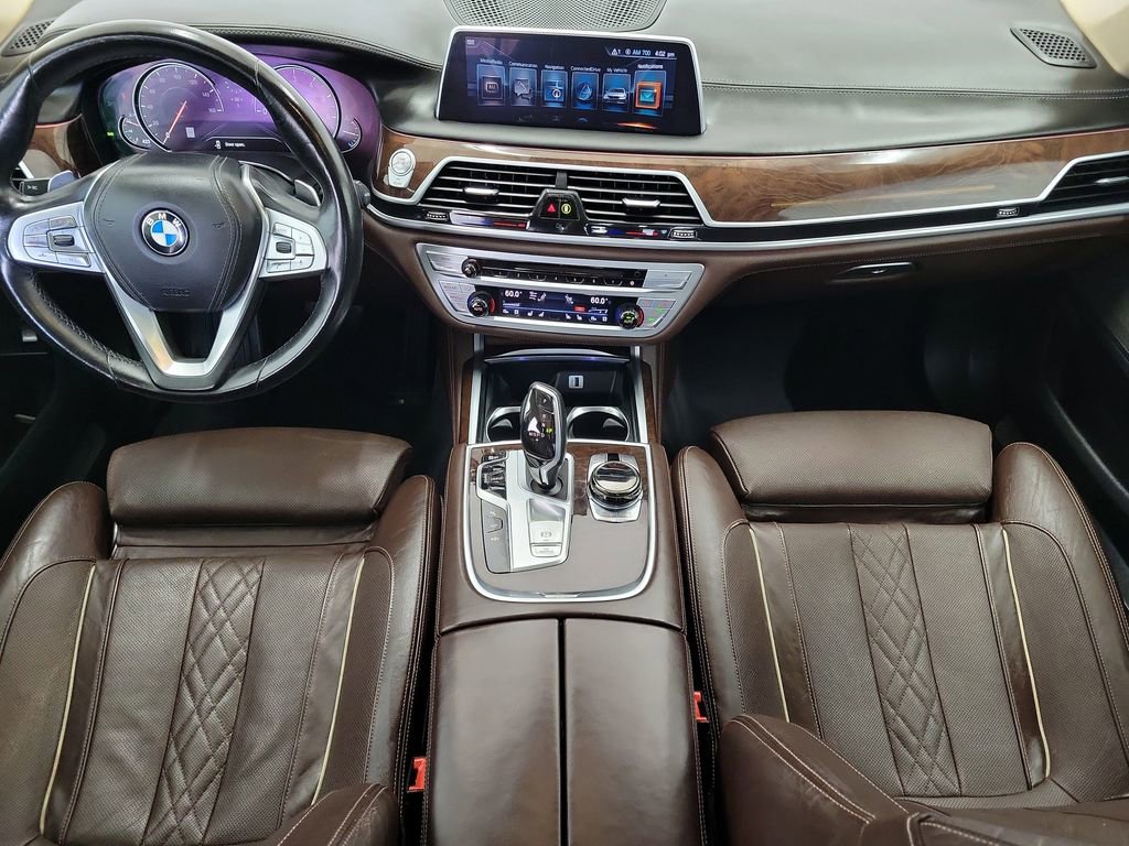 Used 2017 BMW 740i RWD image 16