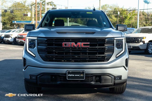 Used 2024 GMC Sierra 1500 Elevation image 2