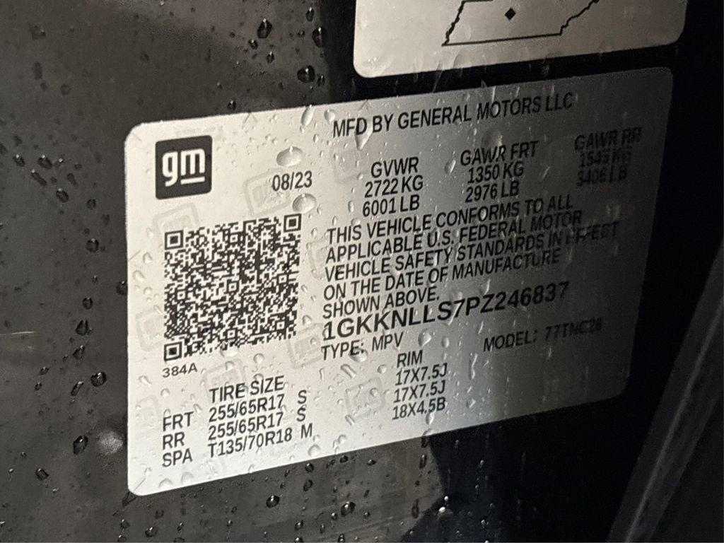 Used 2023 GMC Acadia AT4 image 12