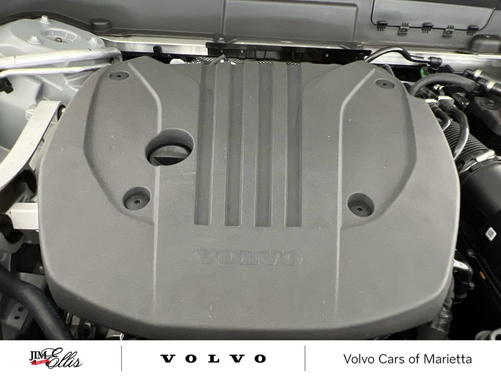 New 2025 Volvo XC60 B5 Core w/ Climate Package image 17