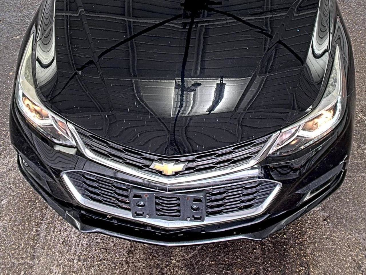 Used 2017 Chevrolet Cruze LT FWD image 7
