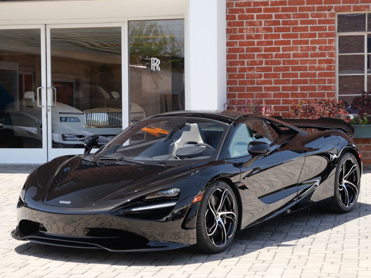 Used 2024 McLaren 750S Spider image 27