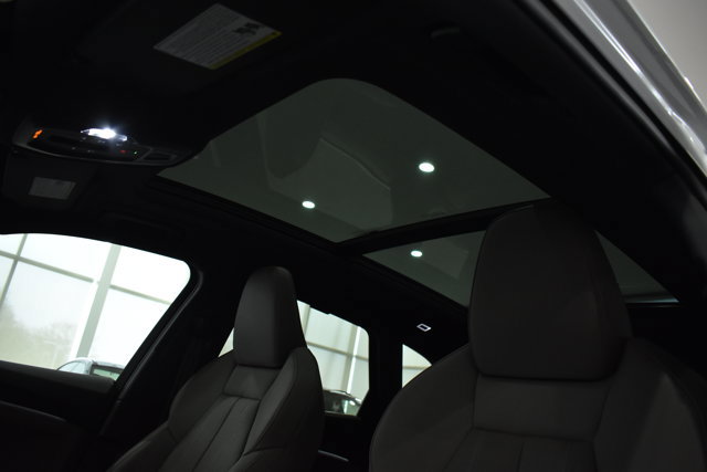 Used 2025 Audi Q5 Premium Plus w/ Premium Plus image 26