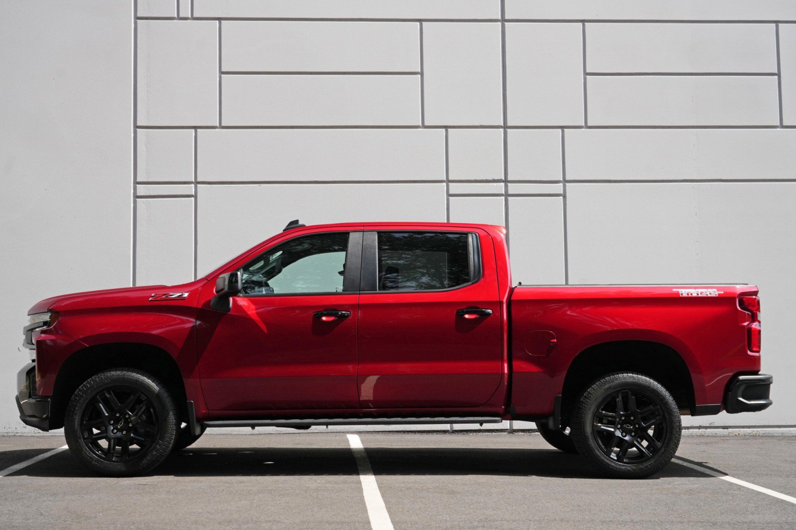 Used 2022 Chevrolet Silverado 1500 LT Trail Boss w/ Bed Protection Package AWD/4WD image 8