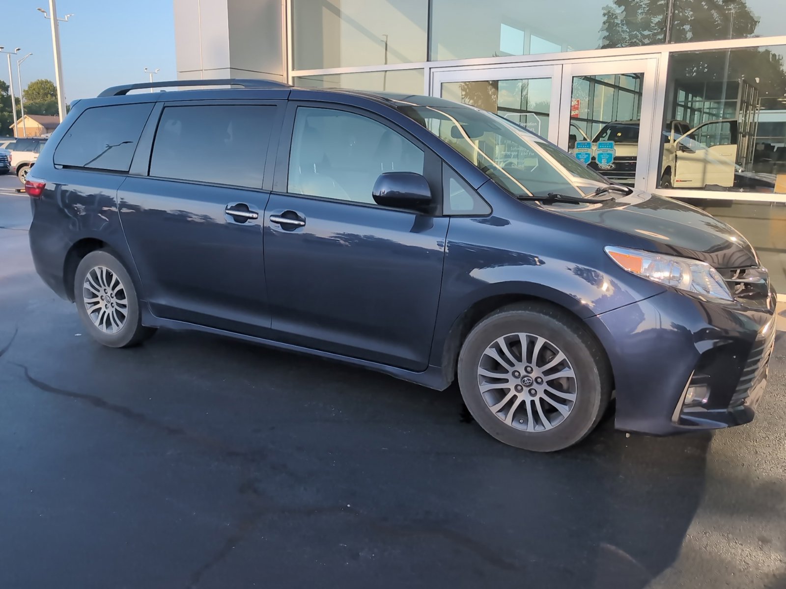 Used 2019 Toyota Sienna XLE Premium