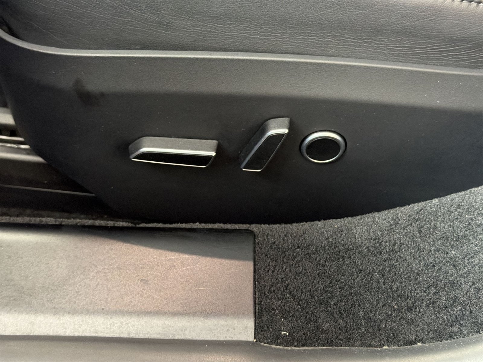 Used 2021 Tesla Model S Plaid AWD/4WD image 14