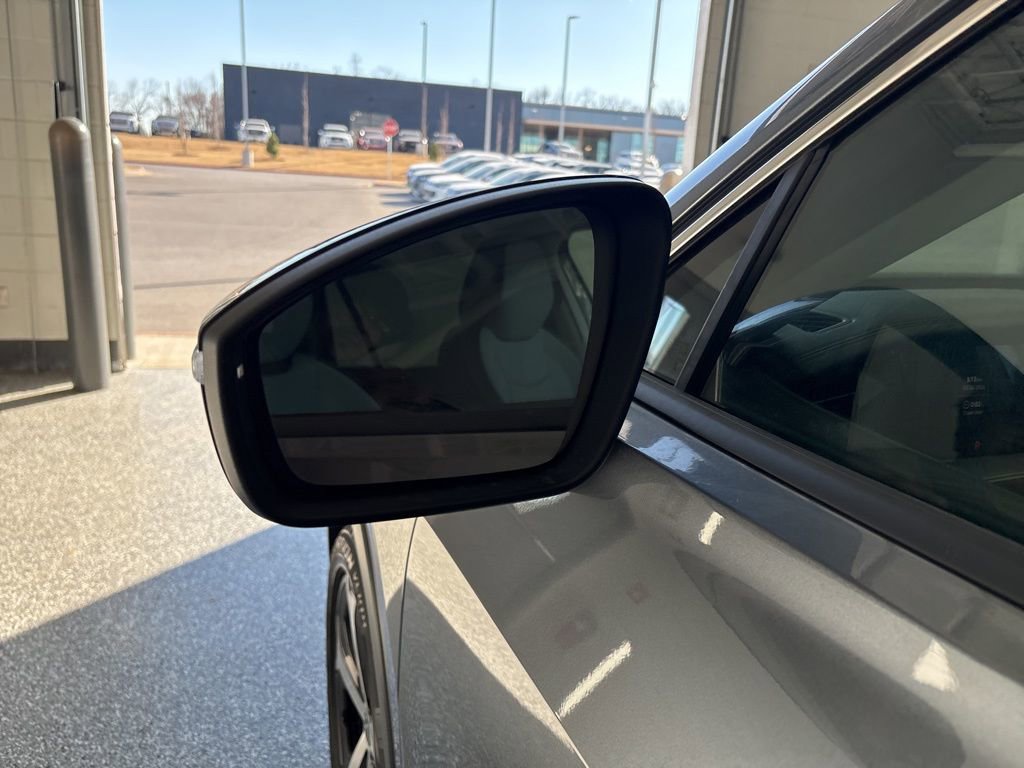 New 2026 Volkswagen Tiguan SE AWD/4WD image 40