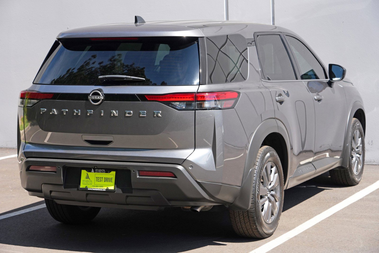 Used 2025 Nissan Pathfinder S FWD image 47