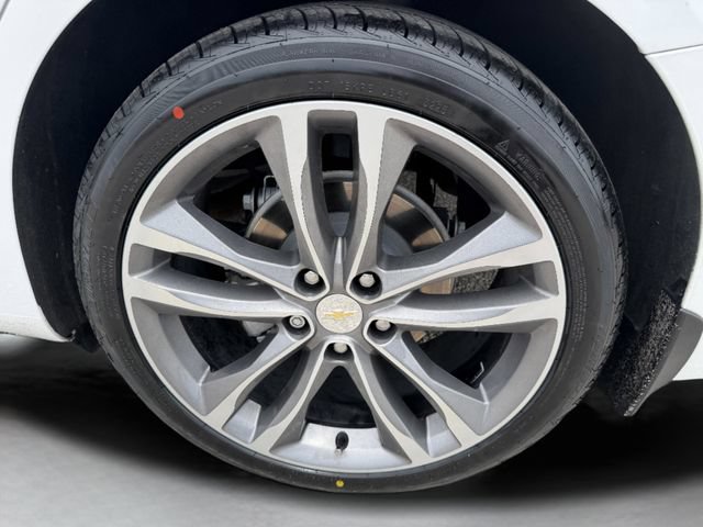 Used 2022 Chevrolet Malibu Premier FWD image 37