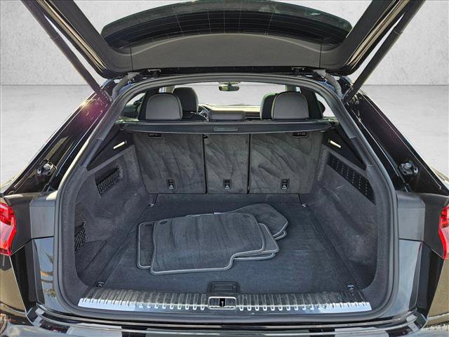 Used 2023 Audi Q8 Premium Plus w/ Premium Plus Package image 6