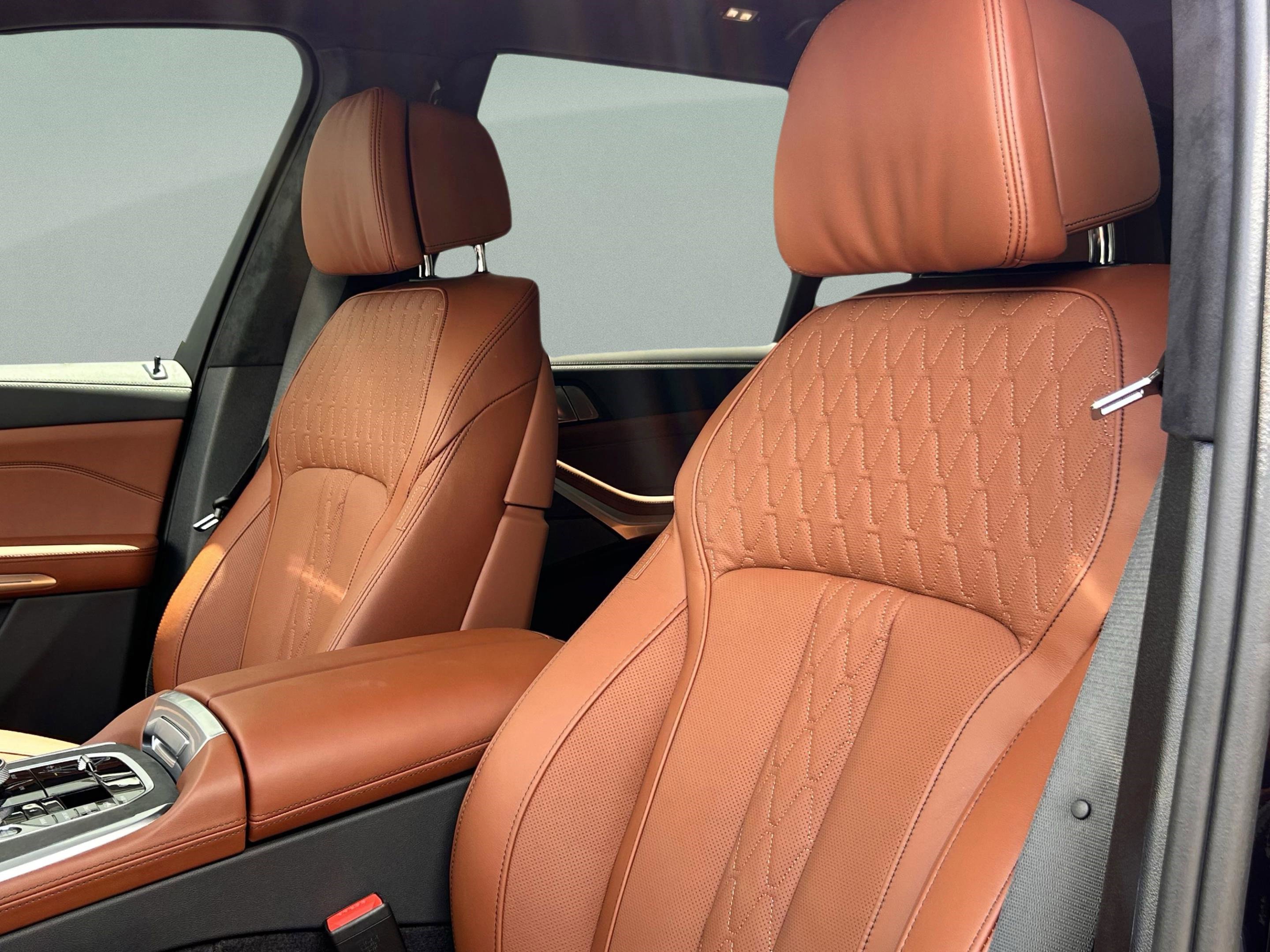 Used 2026 BMW X7 xDrive40i image 26