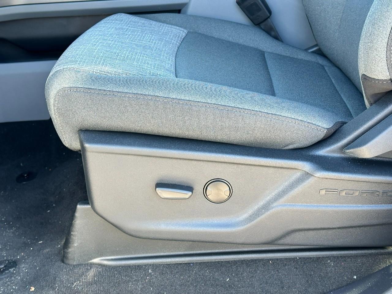 New 2026 Ford F250 XLT w/ XLT Premium Package image 10