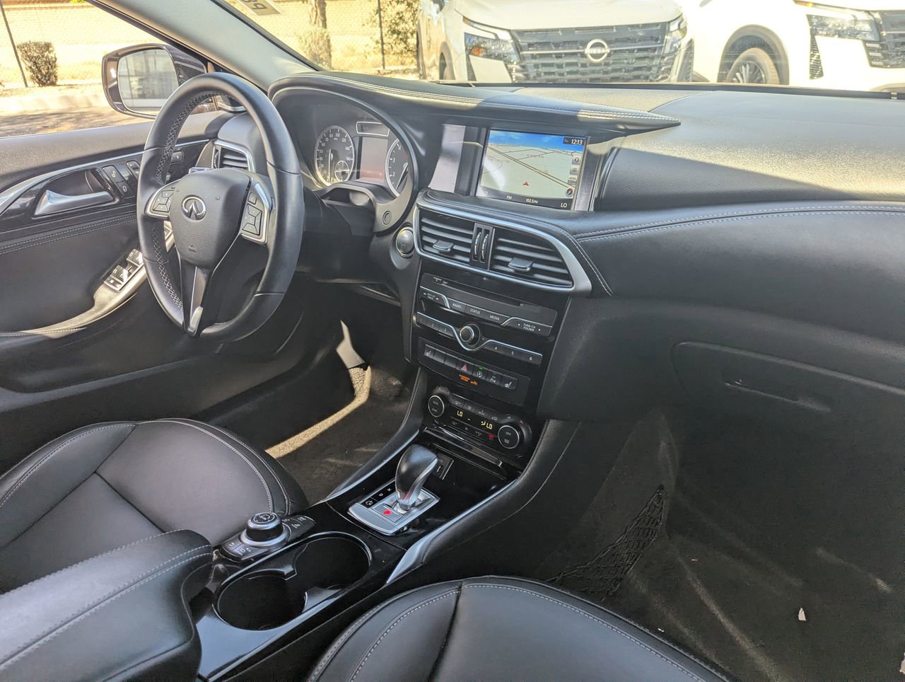 Used 2019 INFINITI QX30 w/ Cargo Package FWD image 13