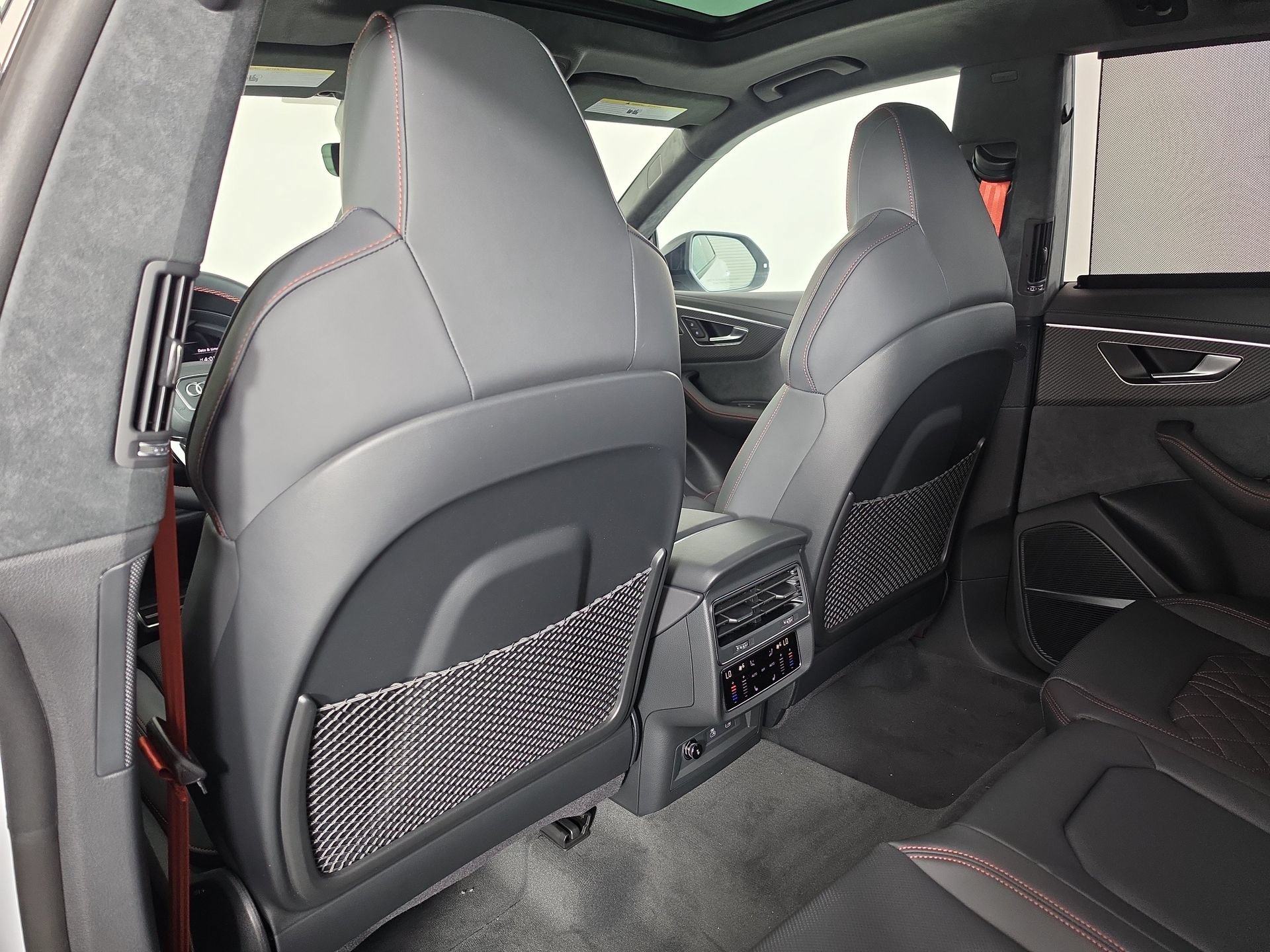 New 2026 Audi SQ8 Prestige AWD/4WD image 36