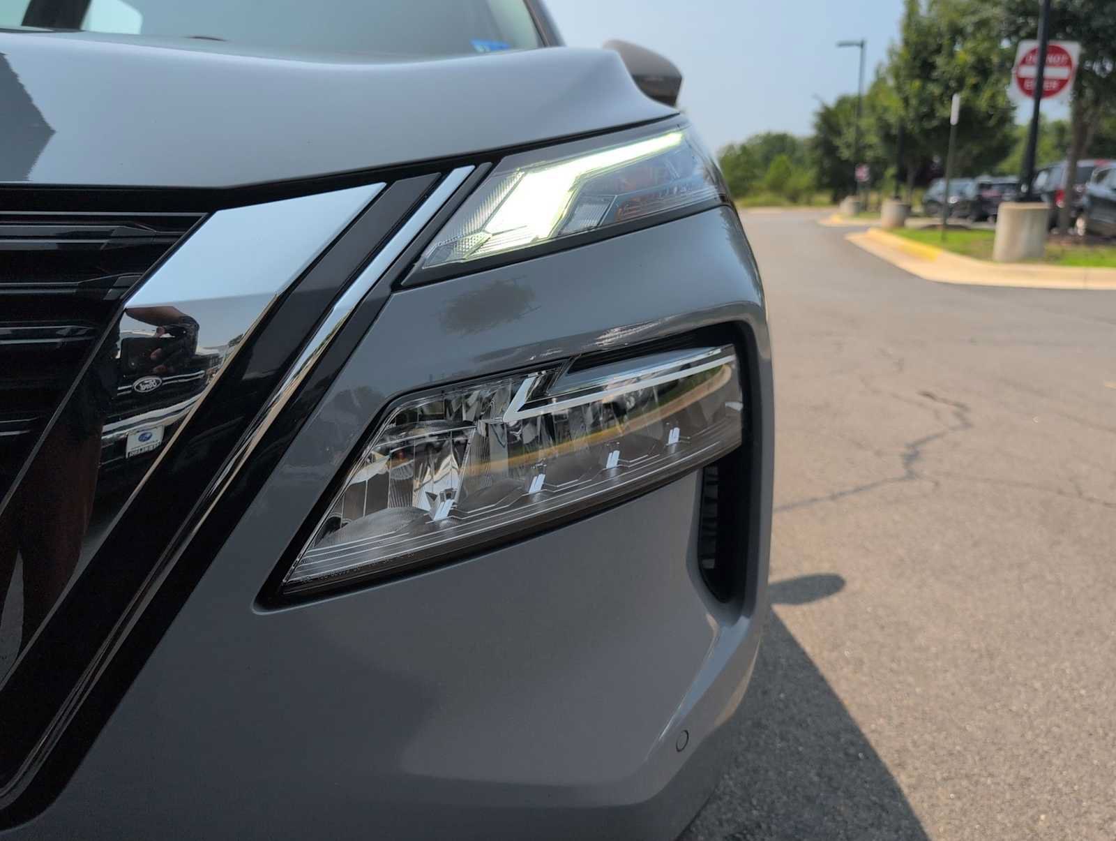 Used 2022 Nissan Rogue SL w/ SL Premium Package AWD/4WD image 11