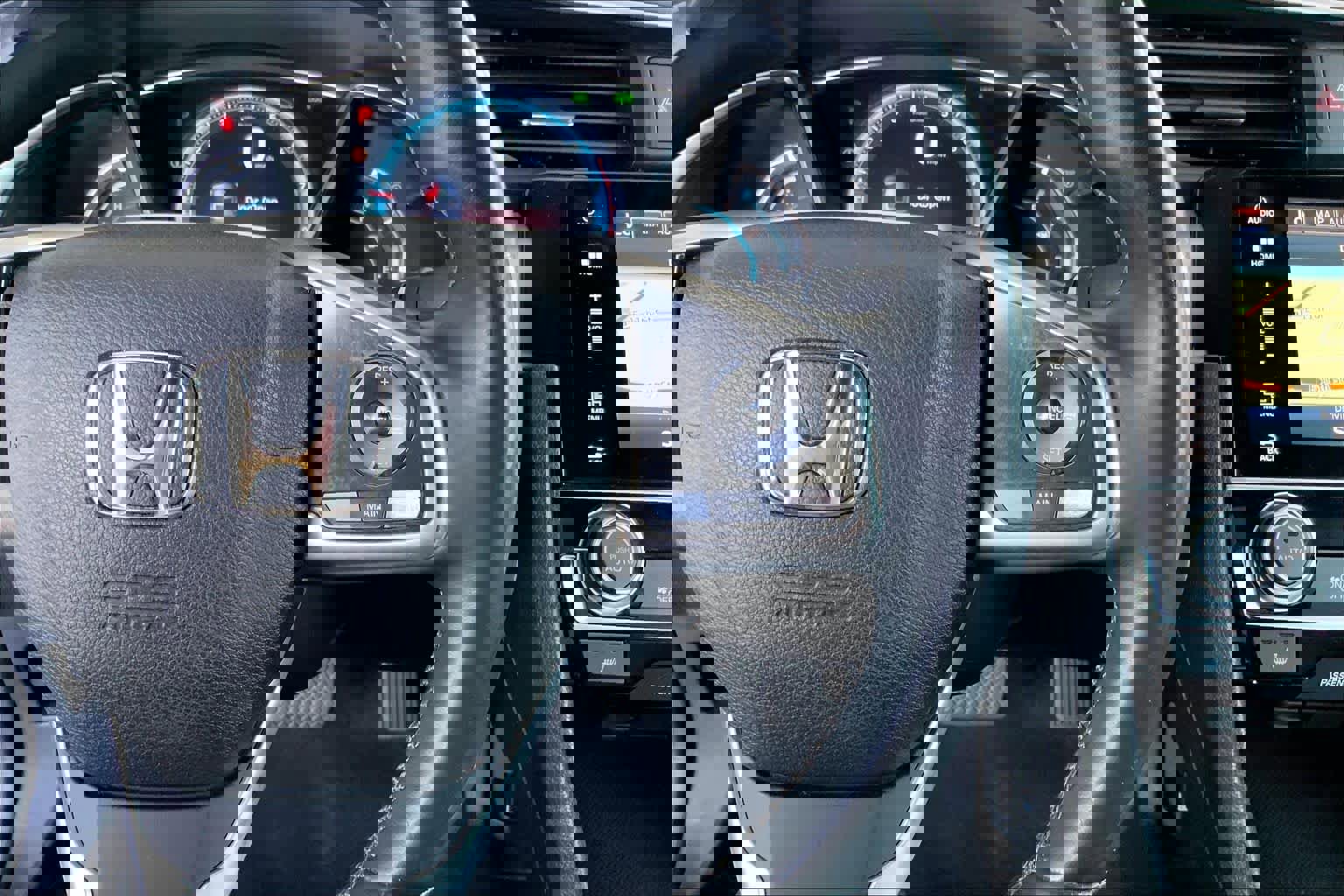 Used 2016 Honda Civic Touring image 25