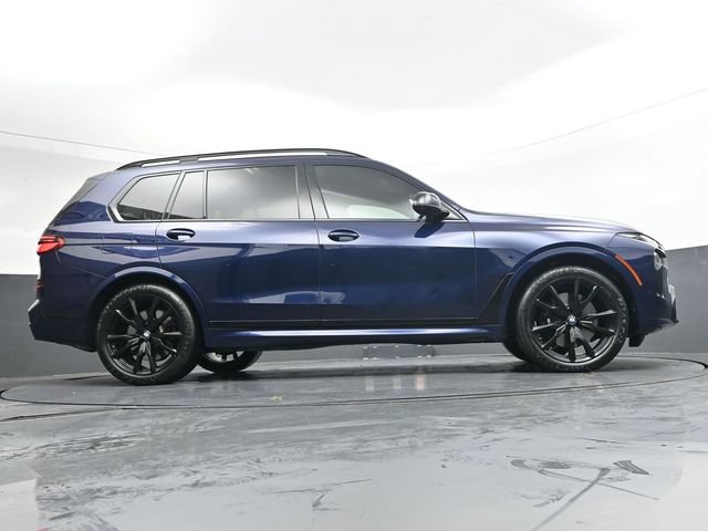 Certified 2025 BMW X7 M60i AWD/4WD image 33