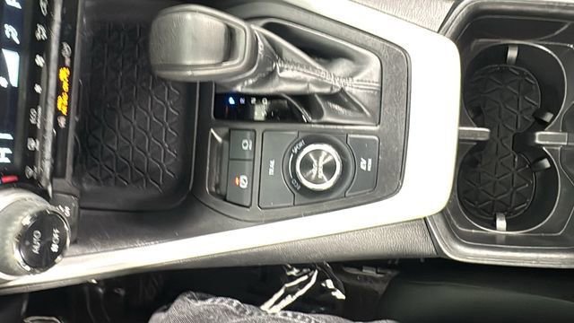 Used 2024 Toyota RAV4 LE image 28