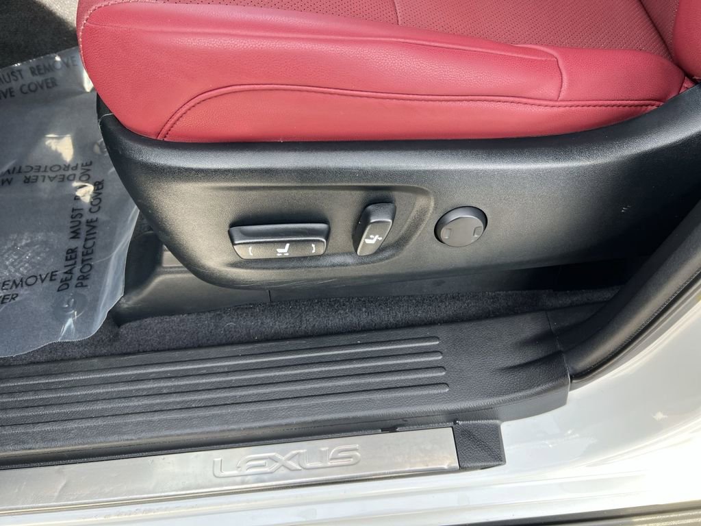 Used 2023 Lexus GX 460 Premium w/ Premium Package image 14