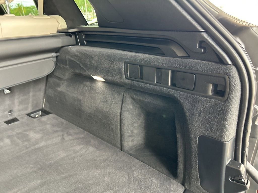 Used 2021 BMW X5 M50i w/ Executive Package image 48