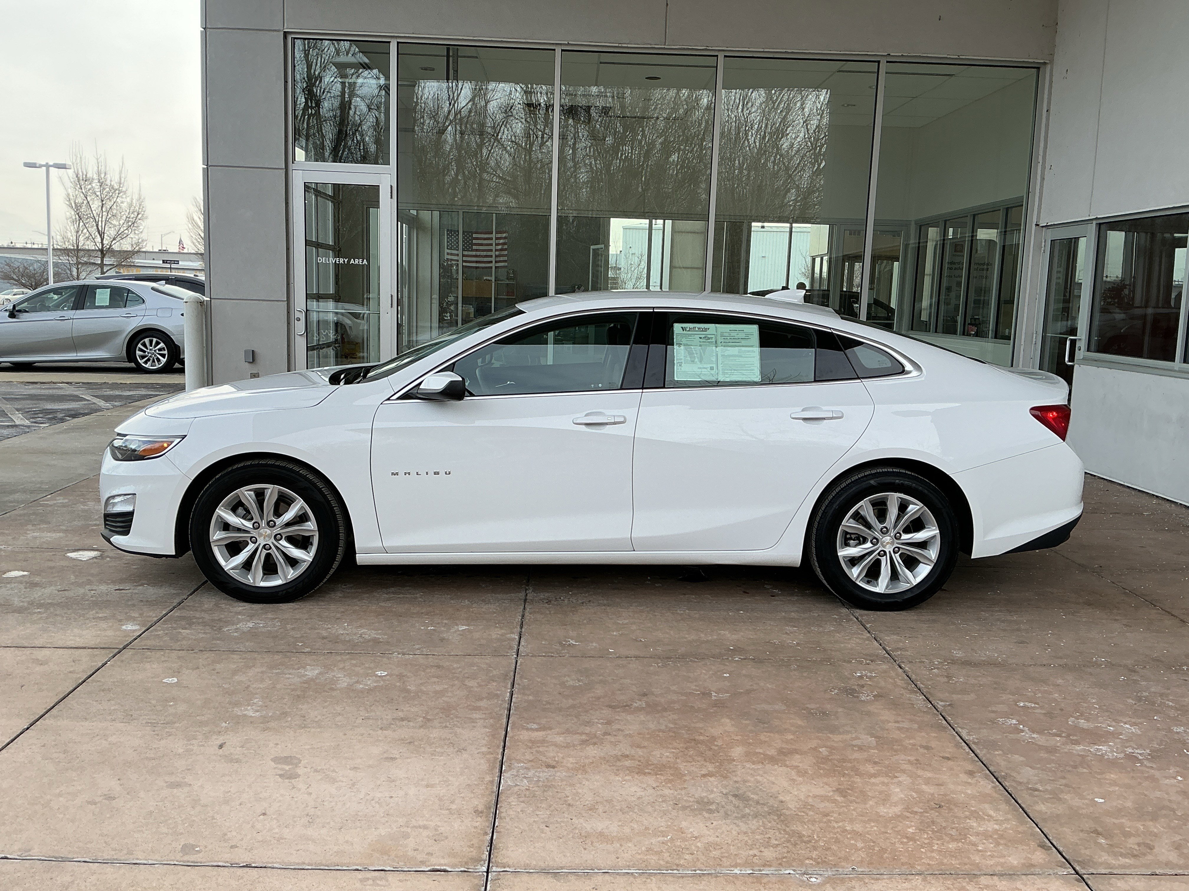 Used 2024 Chevrolet Malibu LT image 19