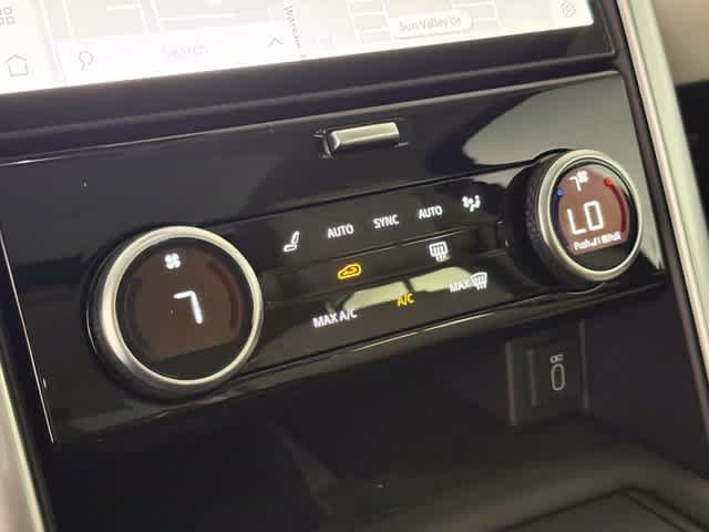New 2026 Land Rover Discovery S AWD/4WD image 29
