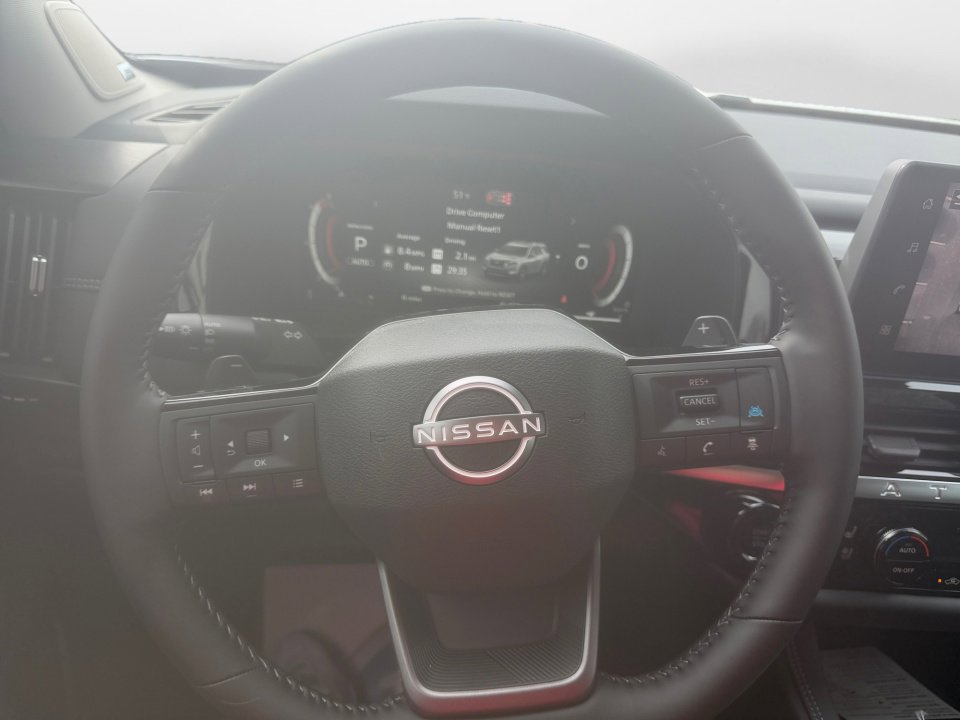 New 2026 Nissan Pathfinder Platinum image 10