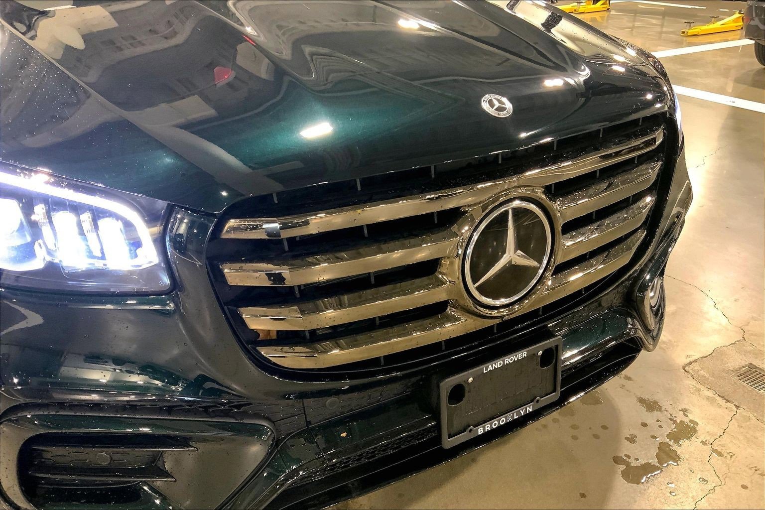 Used 2024 Mercedes-Benz GLS 450 4MATIC image 6