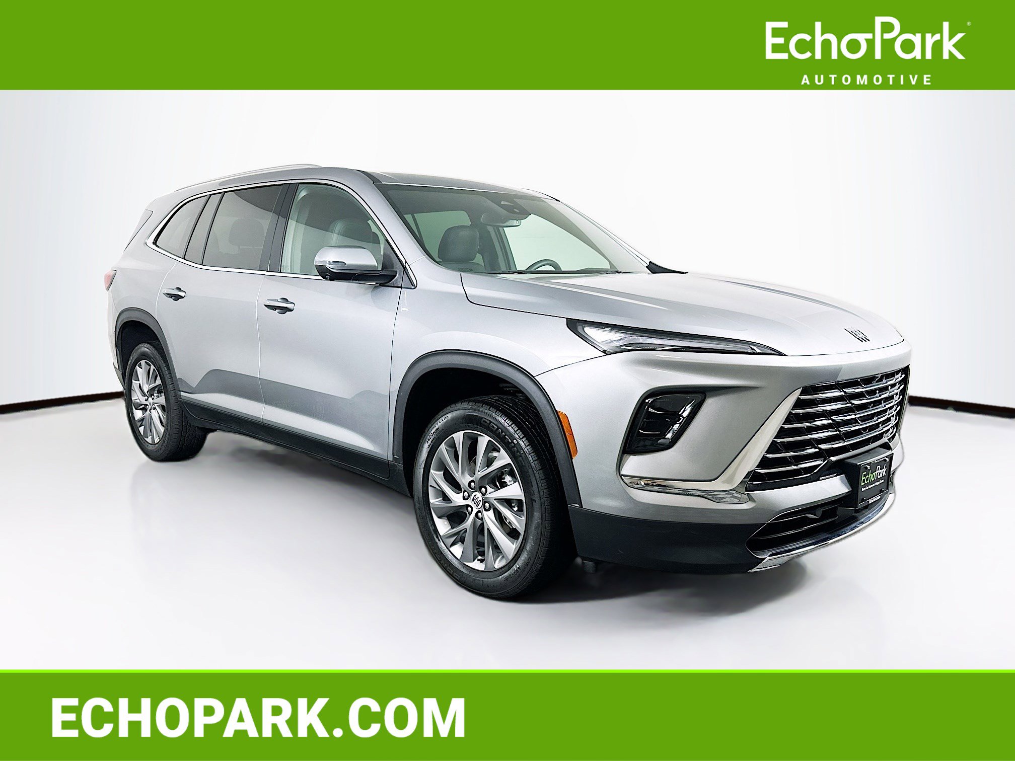 Used 2025 Buick Enclave Preferred image 1