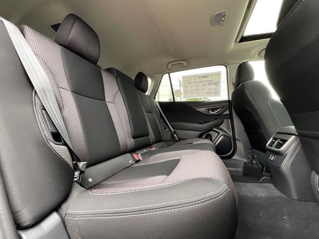Certified 2025 Subaru Outback Premium AWD/4WD image 12
