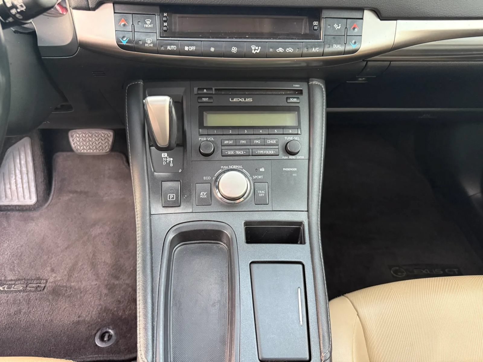 Used 2014 Lexus CT 200h FWD image 19