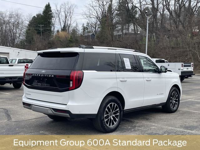 Used 2025 Ford Expedition Platinum image 3