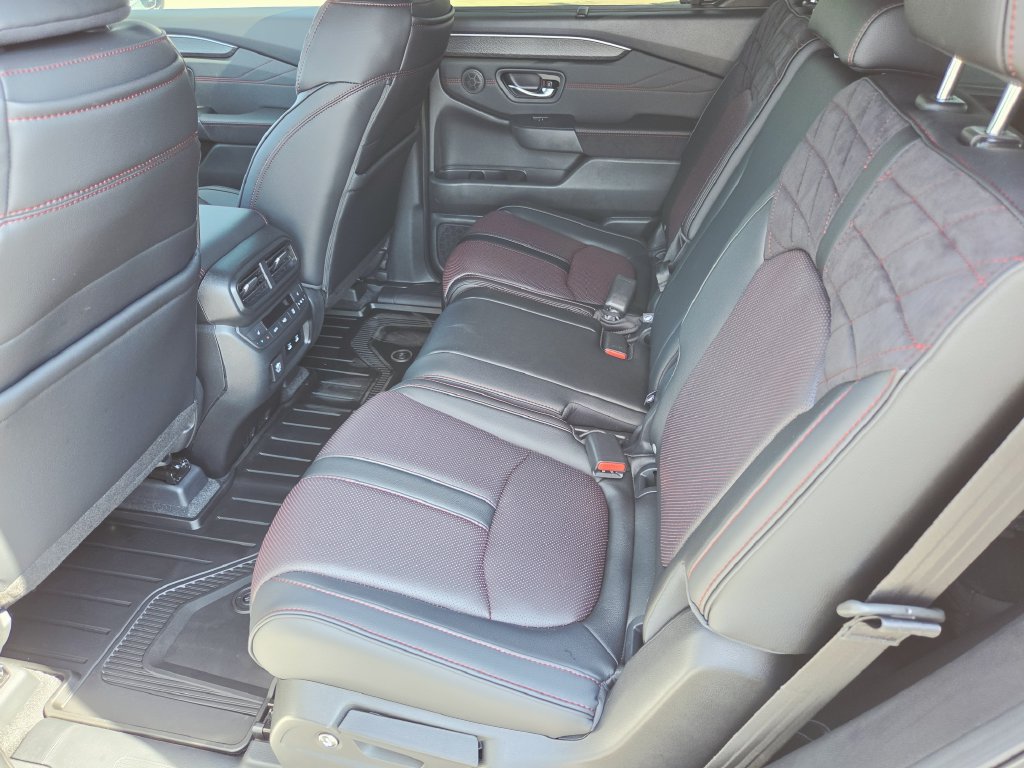 New 2026 Honda Pilot Black Edition image 11