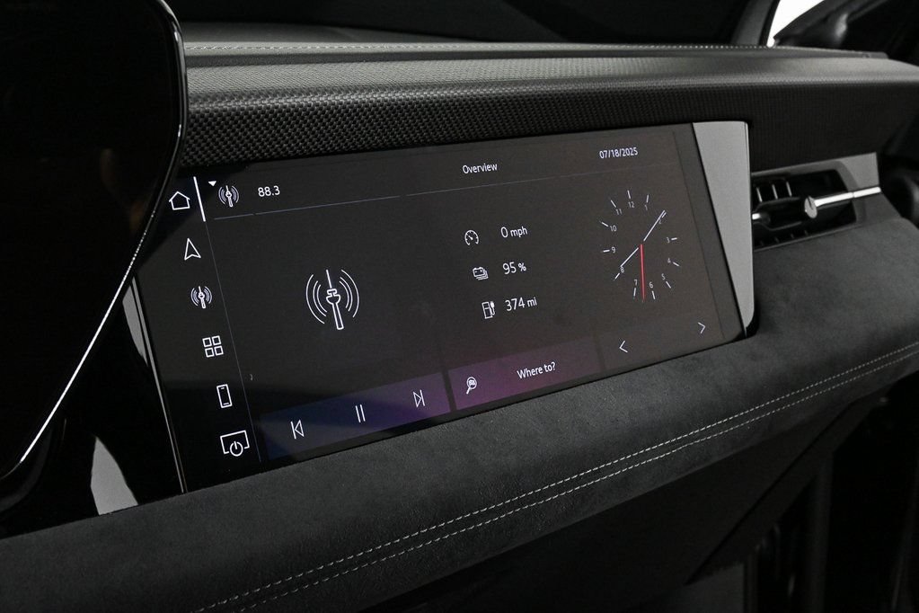 New 2025 Audi S6 e-tron Prestige AWD/4WD image 17