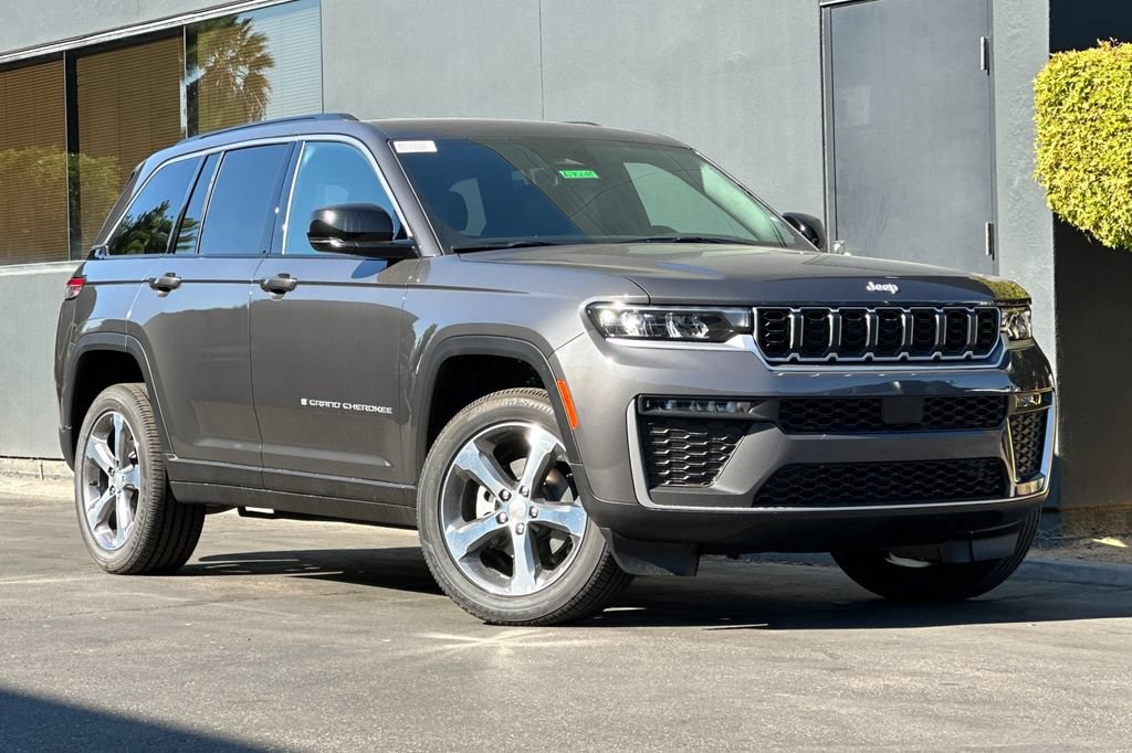 New 2026 Jeep Grand Cherokee Limited AWD/4WD image 2