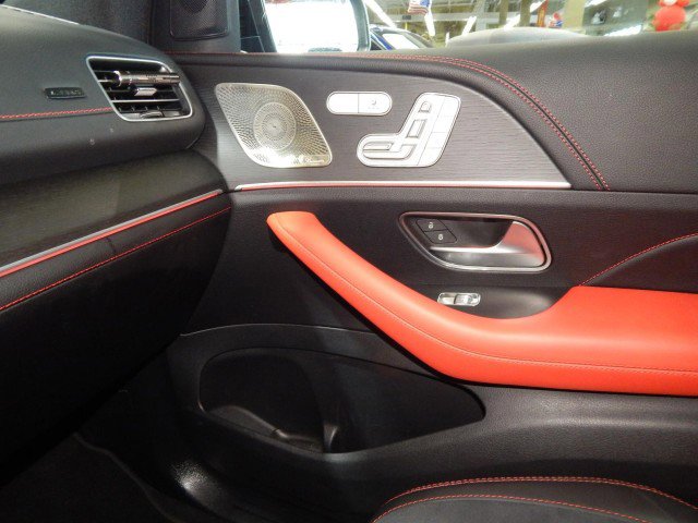 Used 2023 Mercedes-Benz GLE 53 AMG AMG GLE 53 AWD image 32