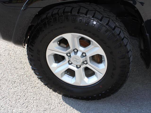 Certified 2020 Toyota 4Runner SR5 image 15