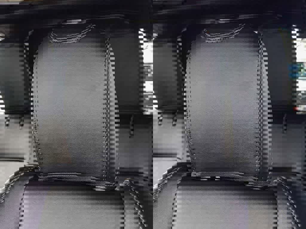 Certified 2025 Jeep Wrangler Unlimited Rubicon image 21