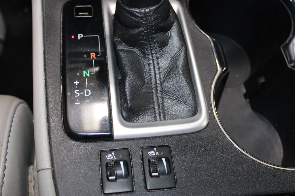 Used 2018 Toyota Highlander XLE FWD image 31