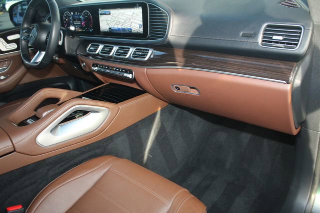 Used 2024 Mercedes-Benz GLS 450 4MATIC image 27