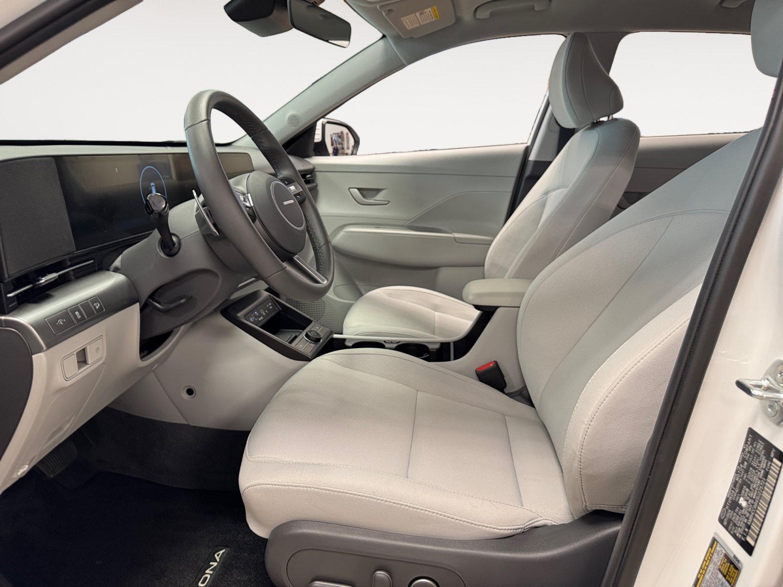 New 2025 Hyundai Kona SEL AWD/4WD image 10